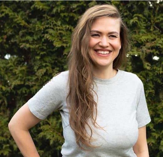 Anita-Deptala-im-Freiem